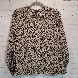 Halogen leopard print v neck long sleeve blouse